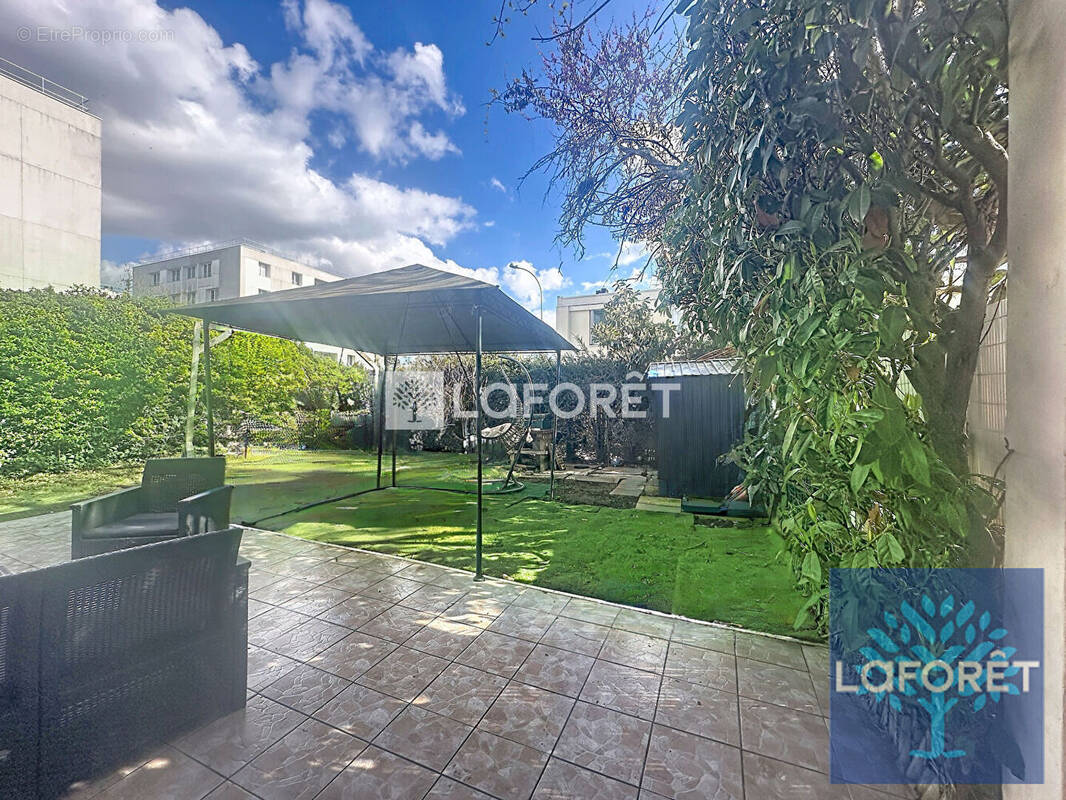 Maison à VIGNEUX-SUR-SEINE