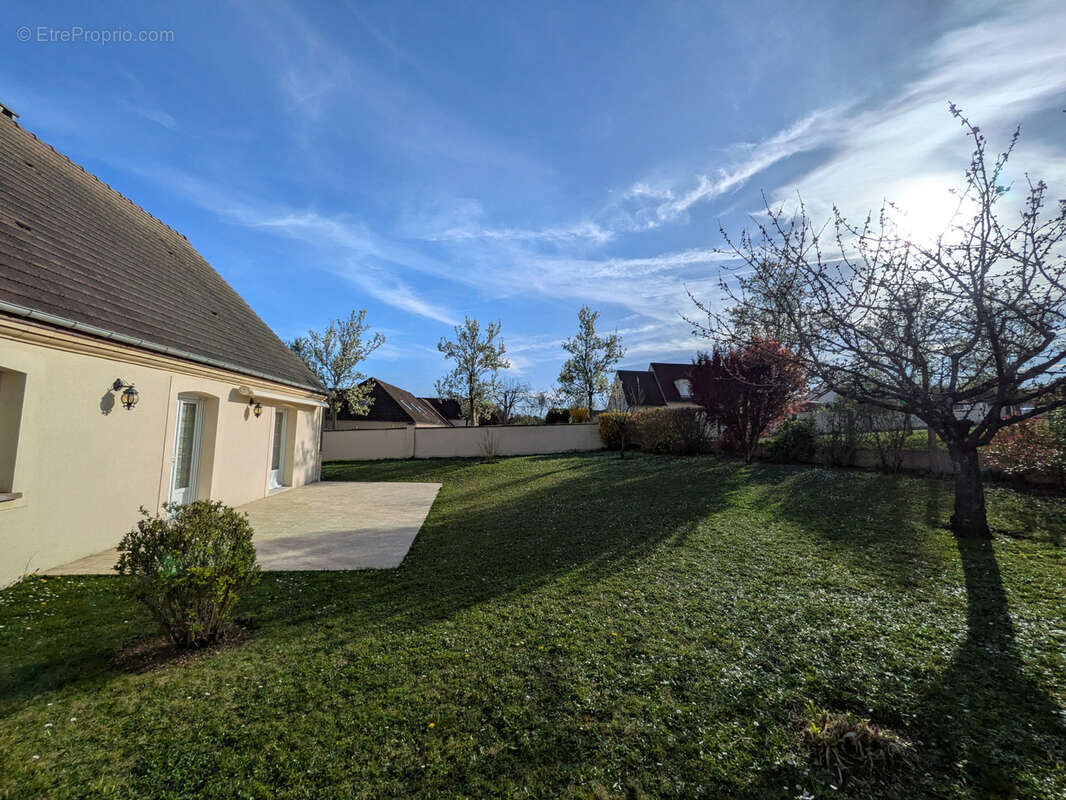 Maison à SAINT-MARTIN-DU-TERTRE