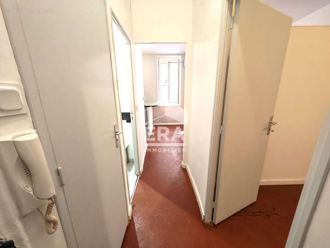 Appartement à MARSEILLE-5E