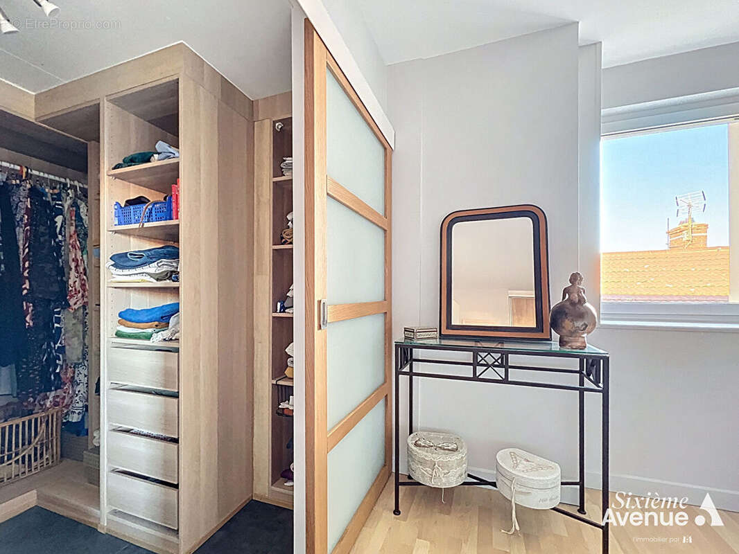 Appartement à SAINT-SYMPHORIEN-D'OZON