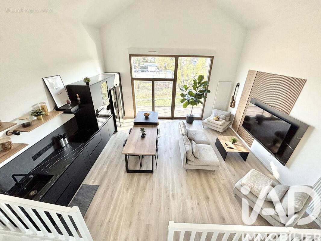 Photo 1 - Commerce à NOISY-LE-GRAND