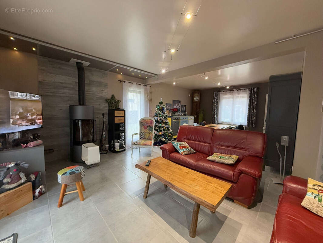 Maison à SAINT-DOULCHARD