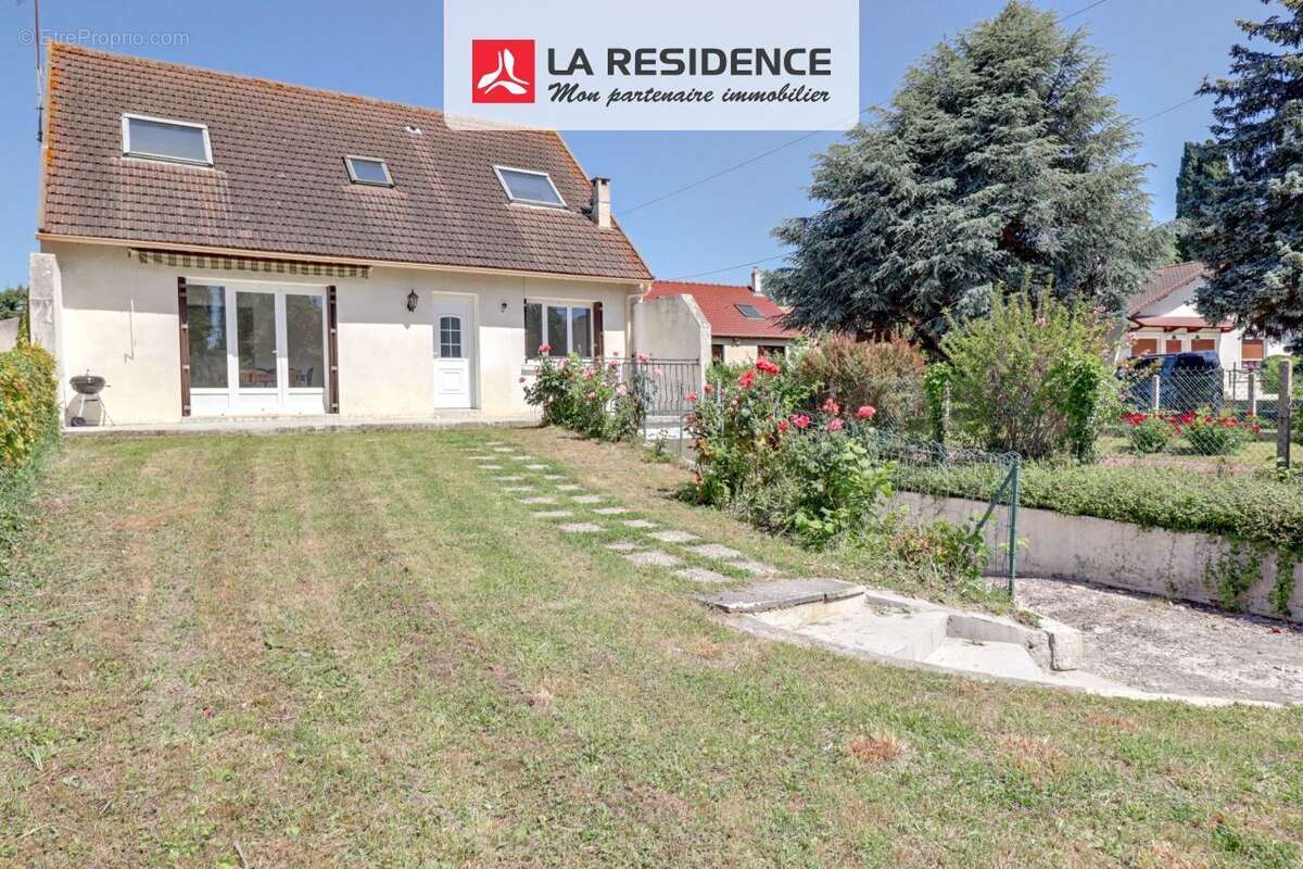 Maison à VILLIERS-SAINT-FREDERIC