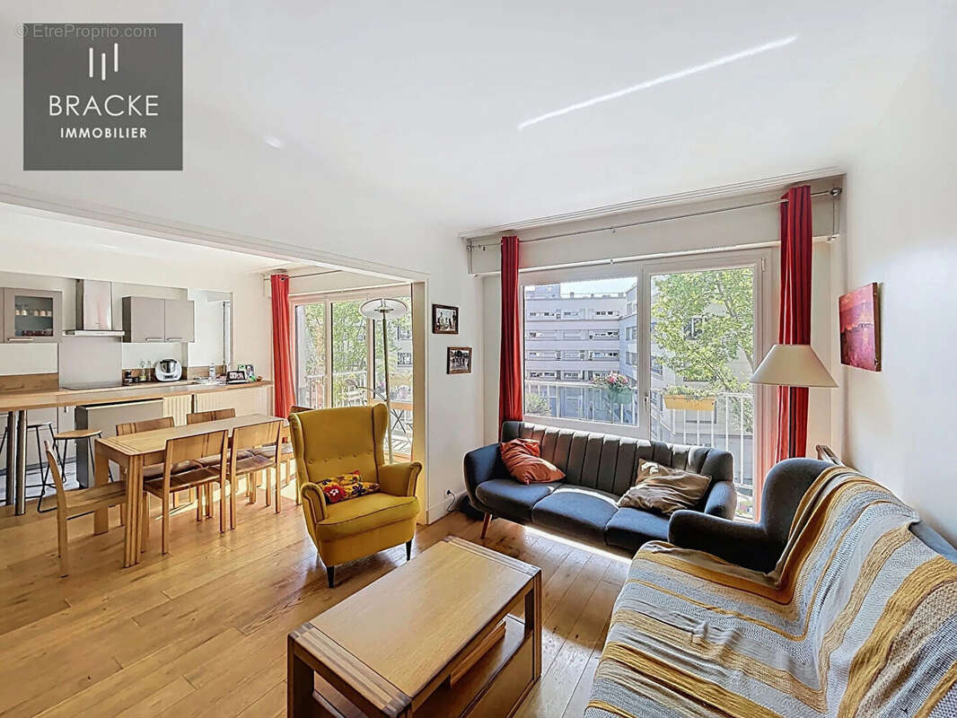 Appartement à COURBEVOIE