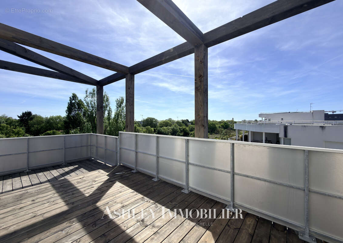 A vendre appartement  type 4 la rochelle - vue sur le canal de rompsay - photo 9