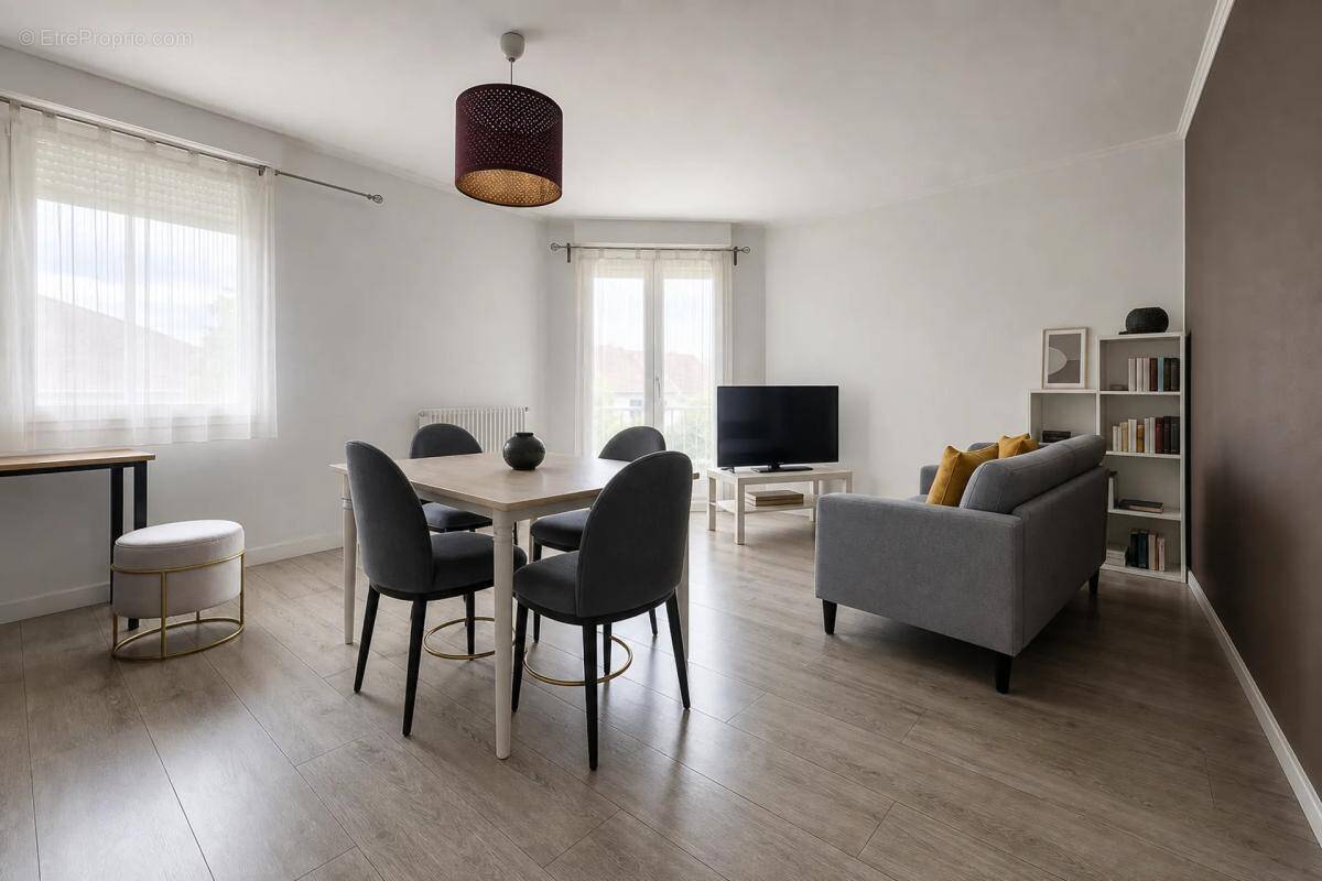 Appartement à SAINT-PIERRE-DU-PERRAY