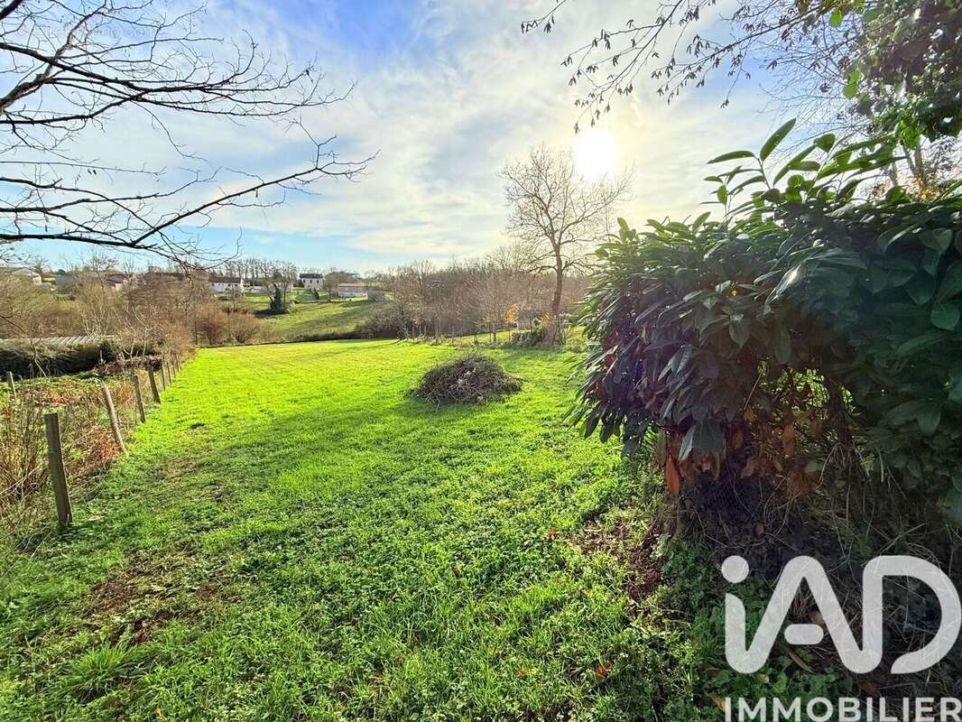 Photo 5 - Maison à AVAILLES-LIMOUZINE