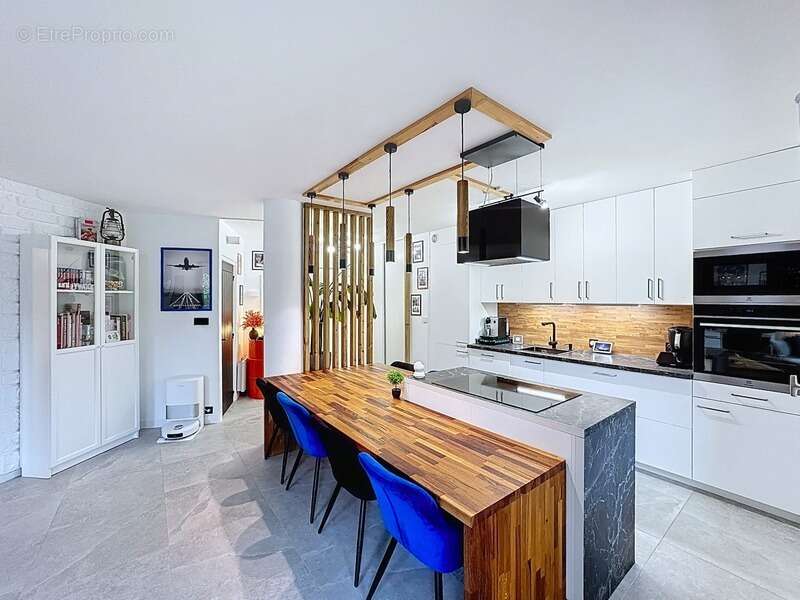 Appartement à VETRAZ-MONTHOUX