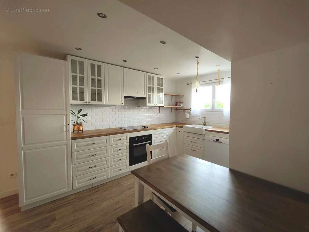 Maison à Clonas-sur-Varèze - photo 2