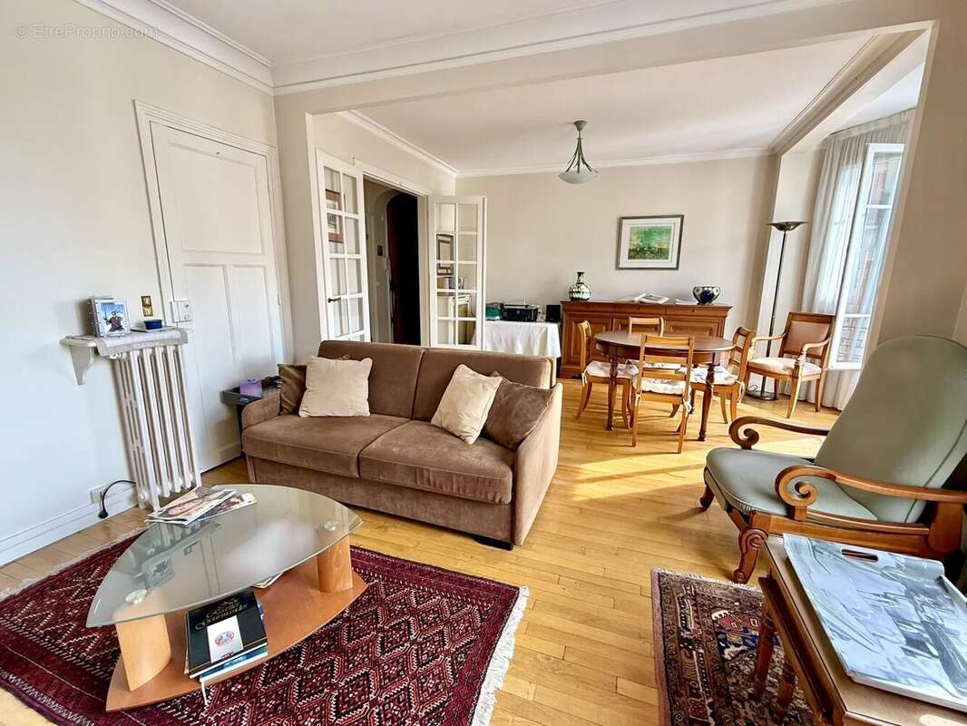 Appartement à SAINT-MANDE