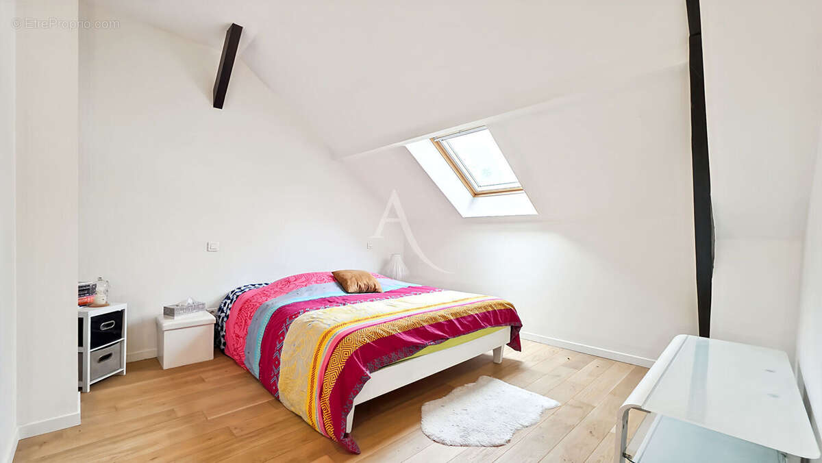 Maison à AUVERS-SUR-OISE