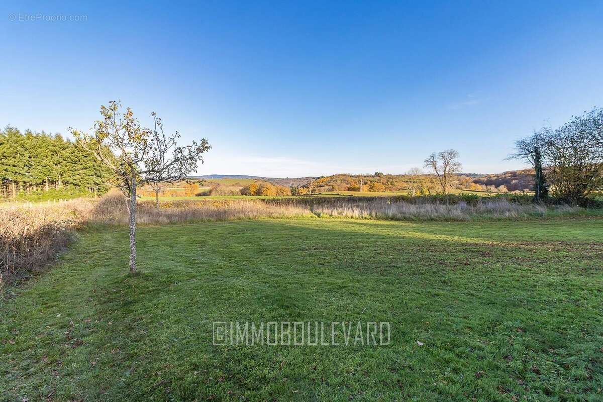 Maison à LE QUARTIER