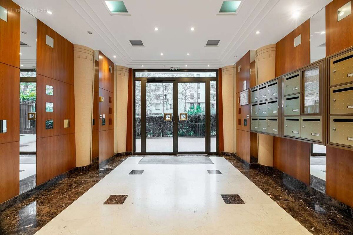 Appartement à LEVALLOIS-PERRET