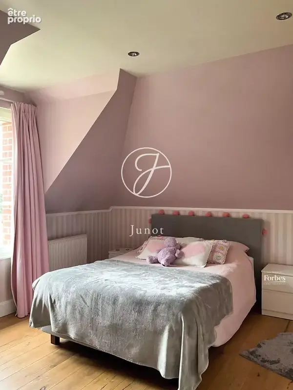 Mouvaux – Maison d’exception – 7 pièces - 262.48m² habitables – 7 pièces – 5 chambres – Piscine – Parc paysagé – Garage et parki - photo 31