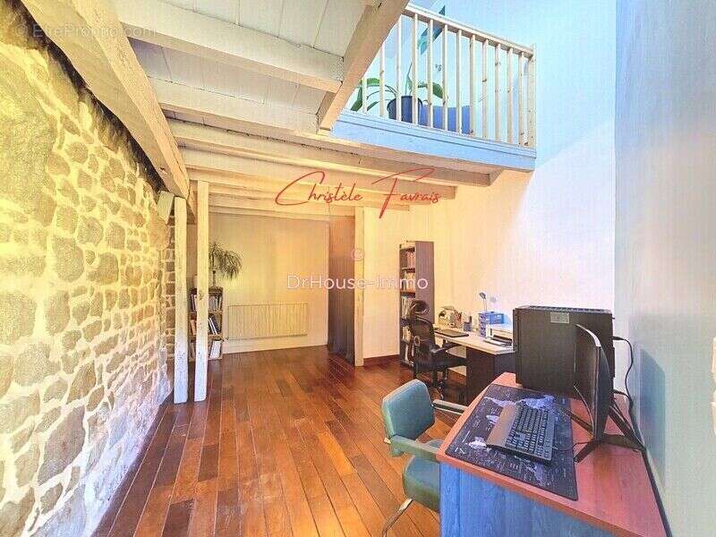 Maison 155 m² à Louvigne-Du-Desert  - photo 6