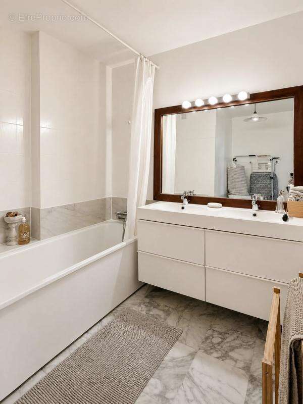 Le Chesnay-Rocquencourt — Résidence Parly II — Appartement familial 93 m² avec 3 chambres, loggia, box et cave - photo 9