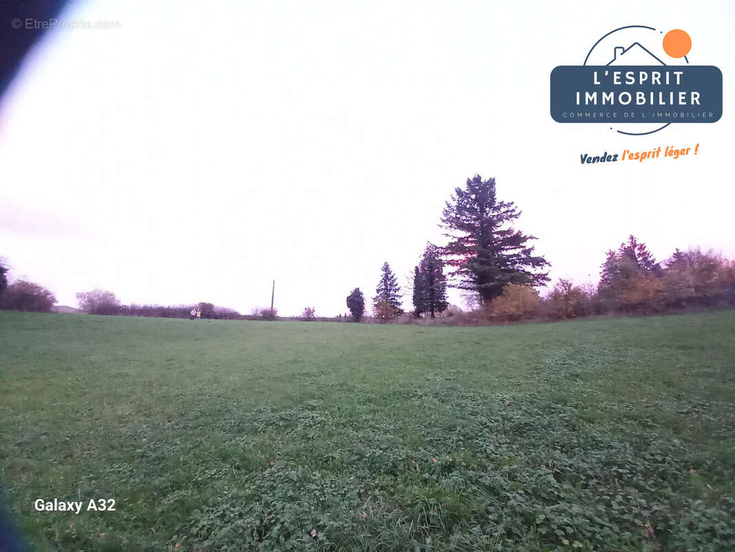 Terrain à MARIMONT-LES-BENESTROFF