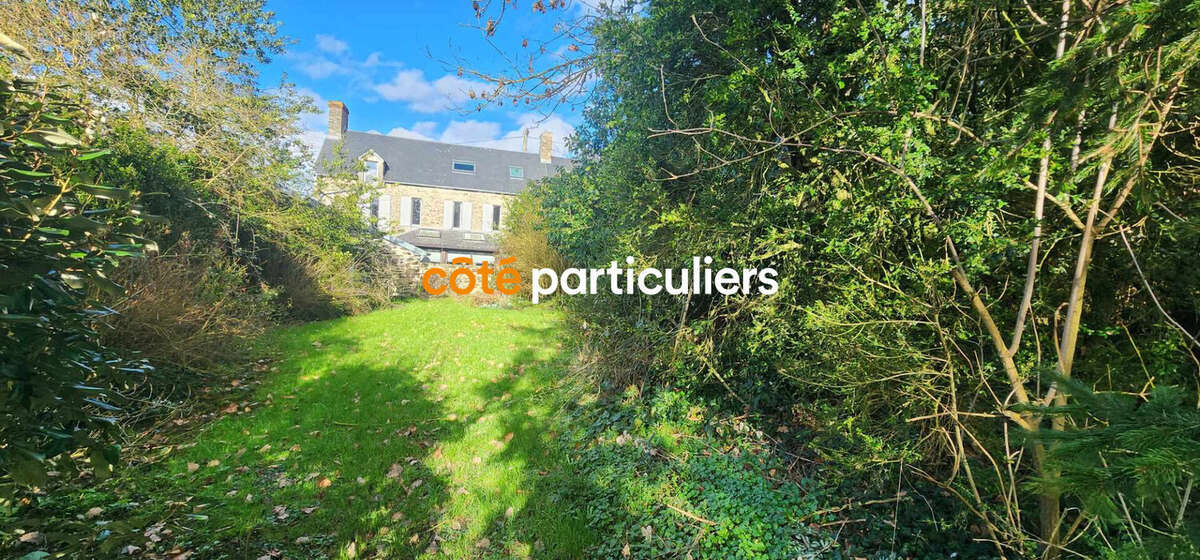 Maison à LES MOUTIERS-EN-CINGLAIS