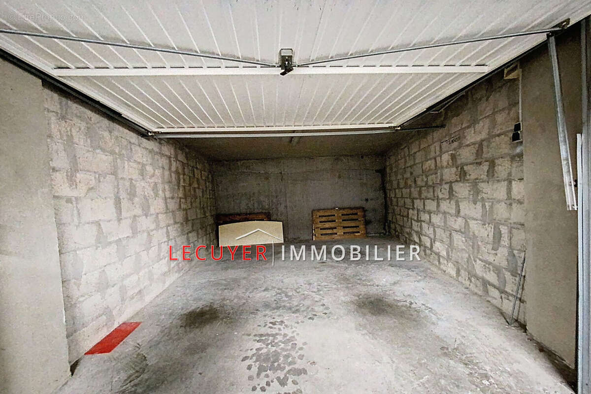 Appartement à VALLAURIS