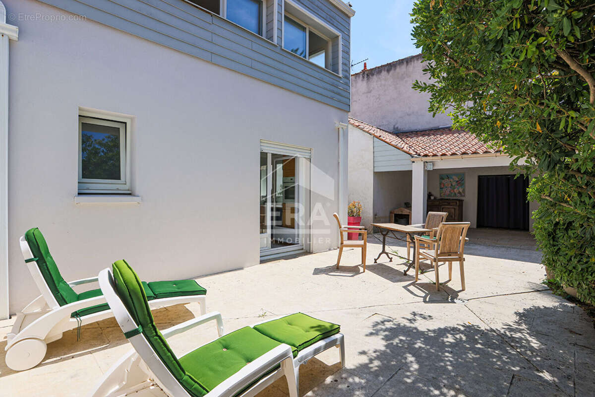 Belle maison familiale 4 chambres garage jardin - photo 12