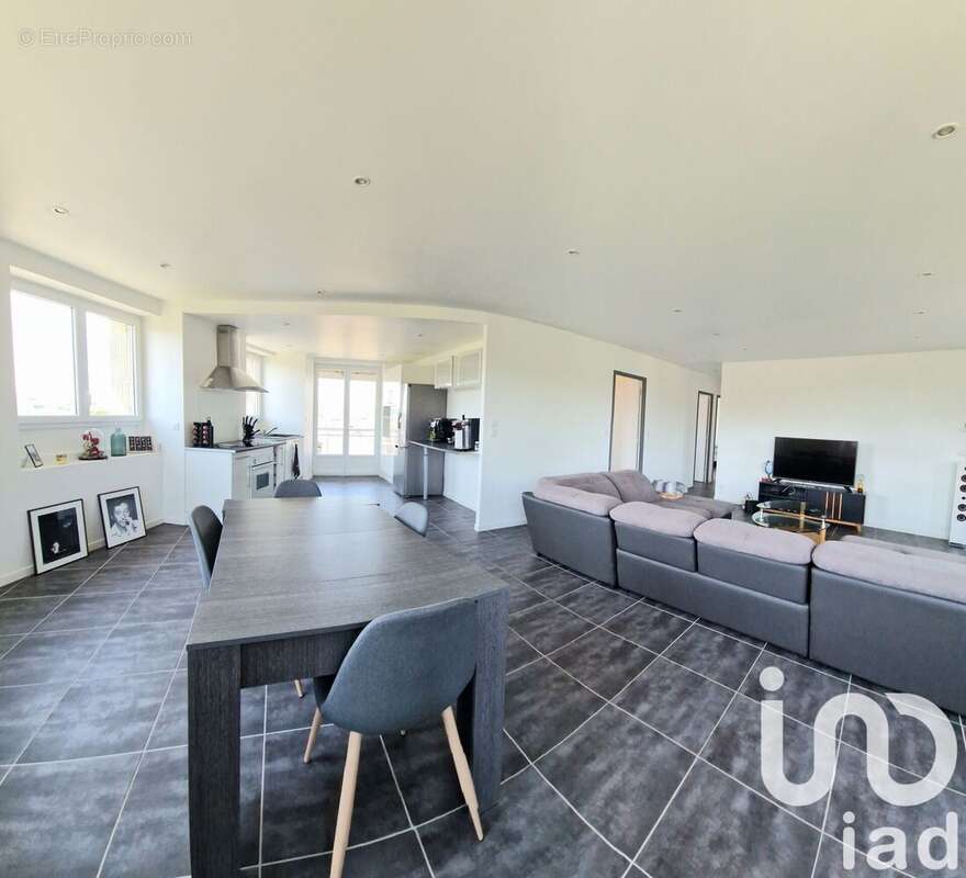 Photo 3 - Appartement à BRIVE-LA-GAILLARDE