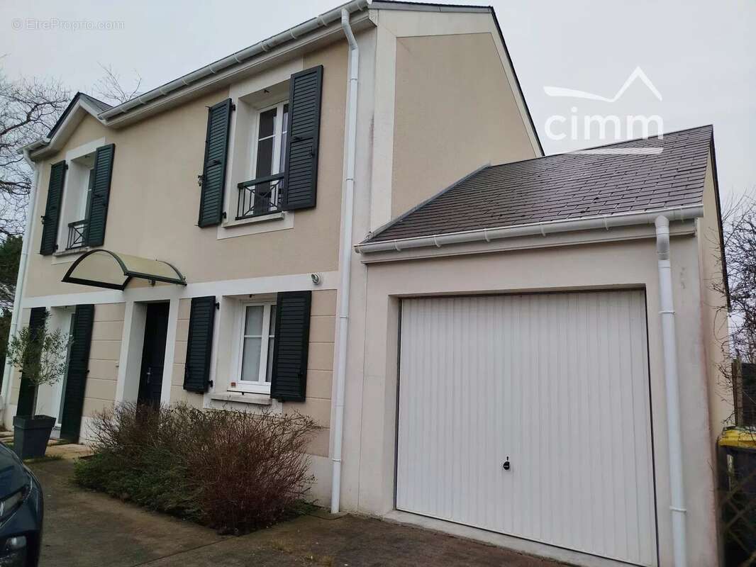 Maison à SAINT-CYR-EN-VAL