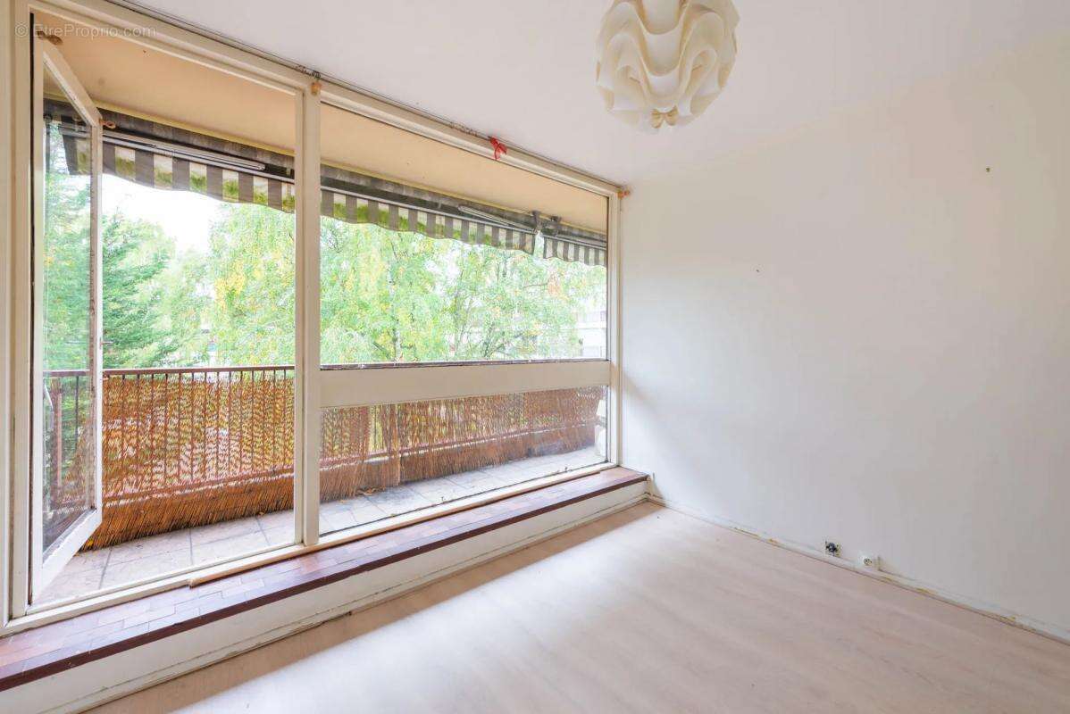 Appartement à STAINS