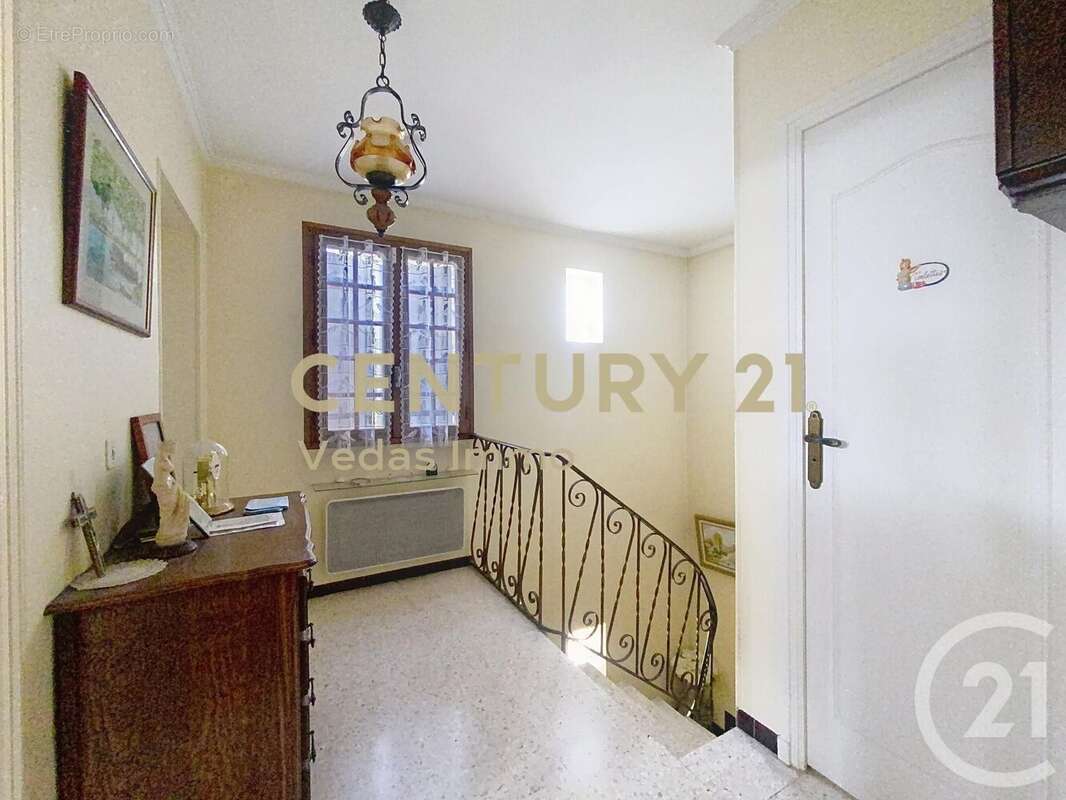 Maison à SAINT-JEAN-DE-VEDAS