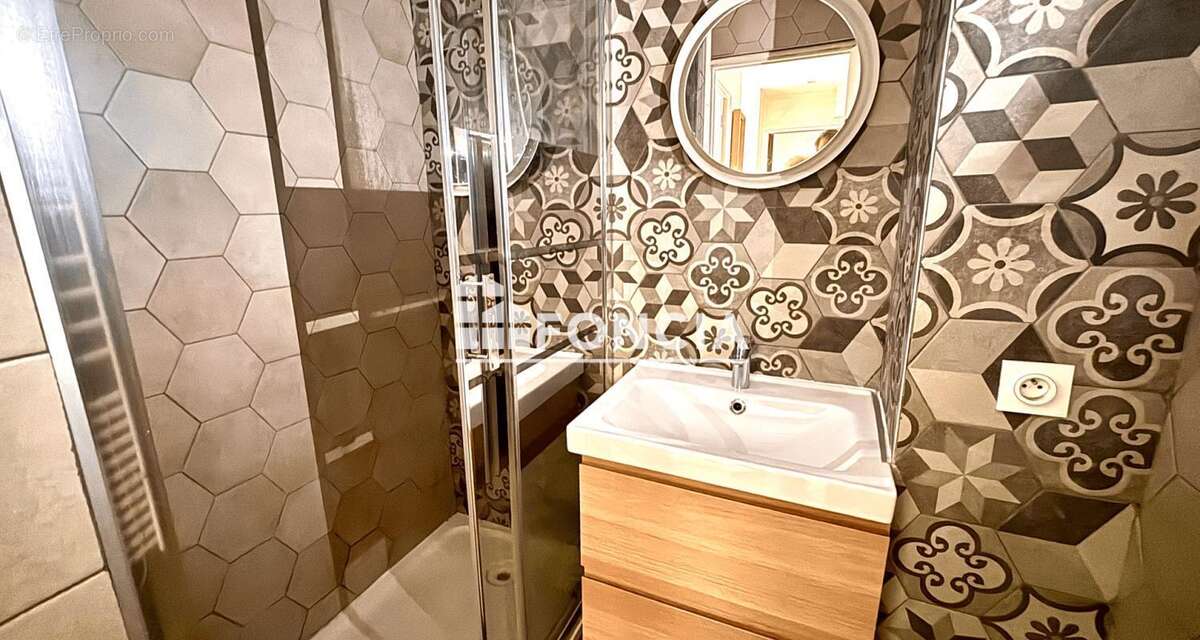 Appartement à MARSEILLE-1E