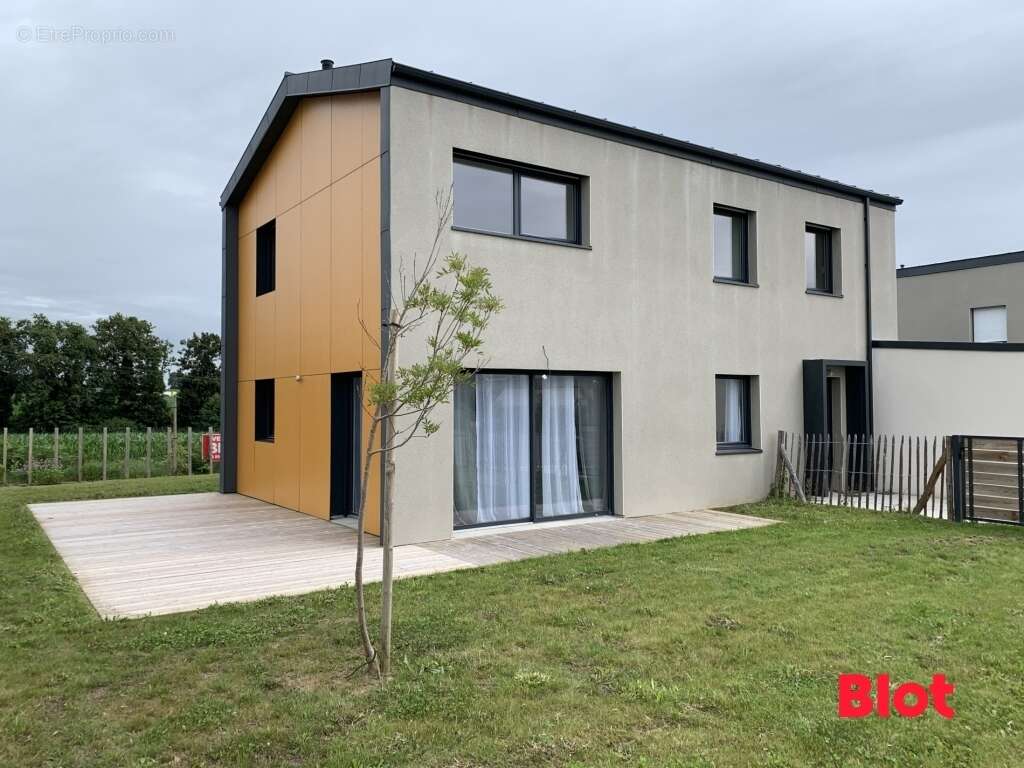 Maison à SAINT-GILLES