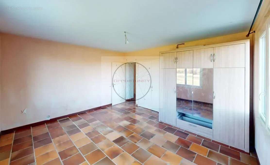 Maison 270 m² à Reynies  - photo 7