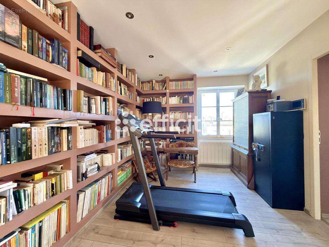 Maison à VILLEMONTOIRE