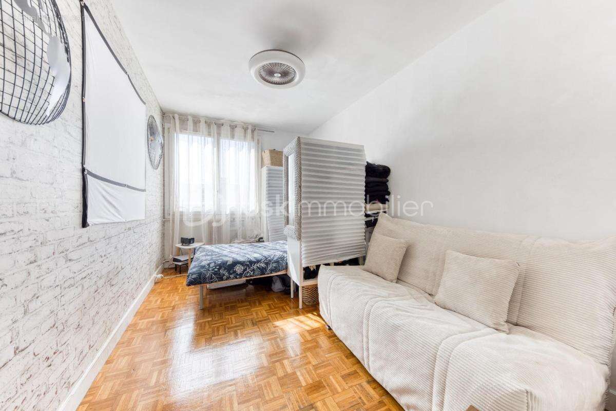 Appartement à PARIS-20E