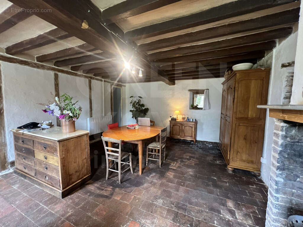 Maison à TANNERRE-EN-PUISAYE