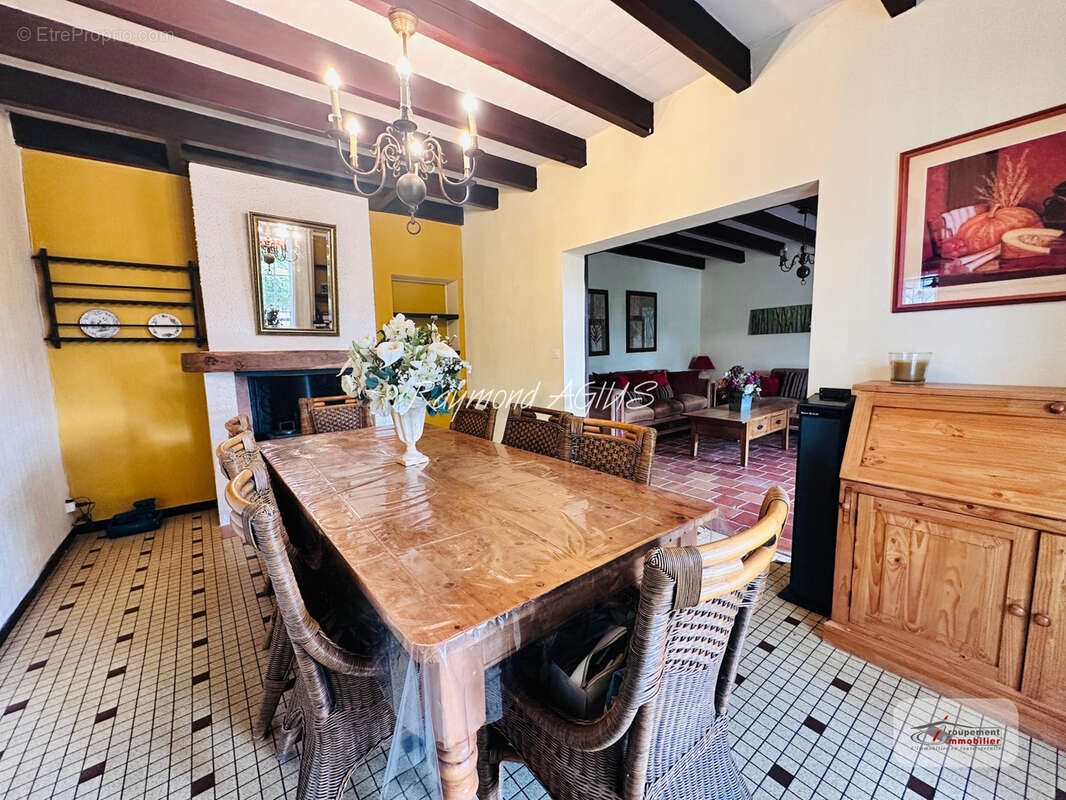 Charmante longère de vigneron avec studio, piscine et séchoir traditionnel - photo 19