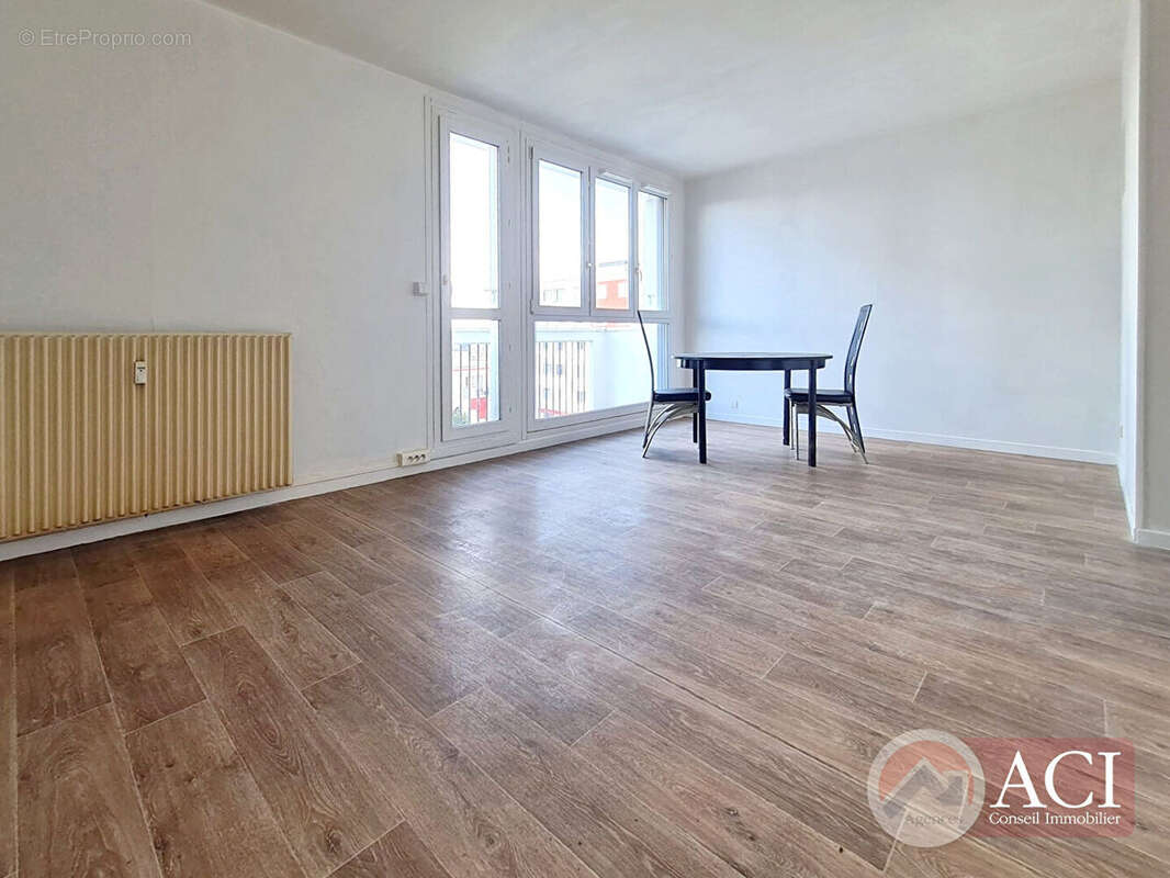 Appartement à MONTMAGNY