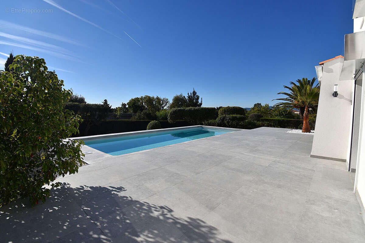 Maison à SAINT-RAPHAEL