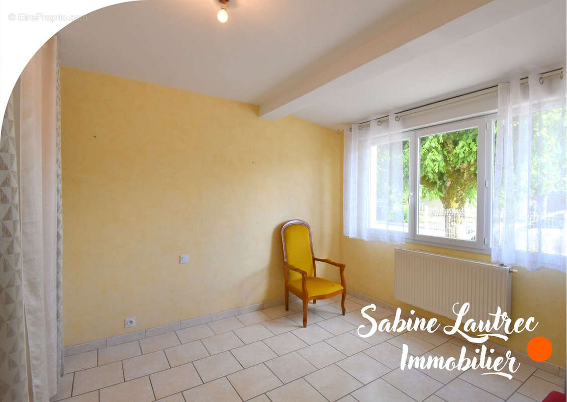 Maison à LABRUGUIERE