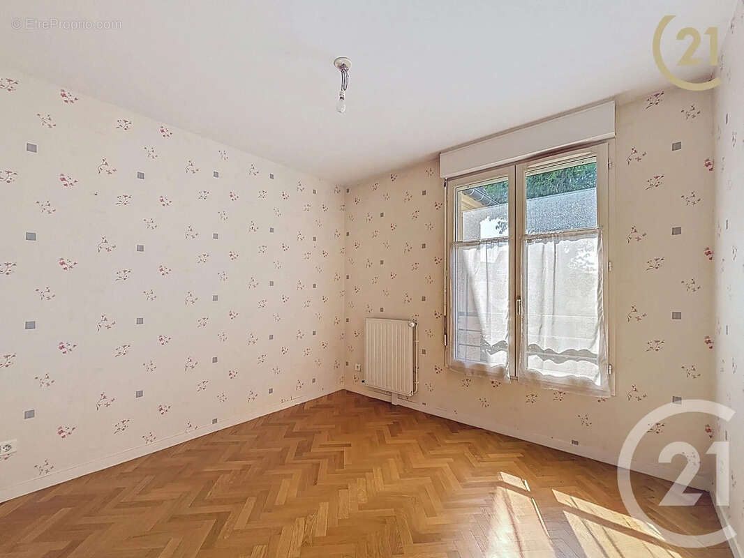 Appartement 62 m² à Sens  - photo 8