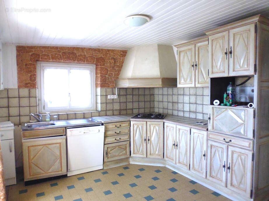 Maison à NIEUL-LE-DOLENT