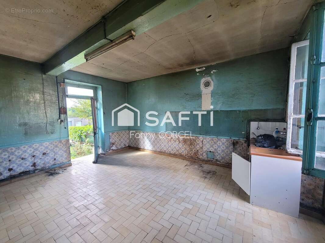 Photo 3 - Maison à SAINTE-COLOMBE-SUR-SEINE