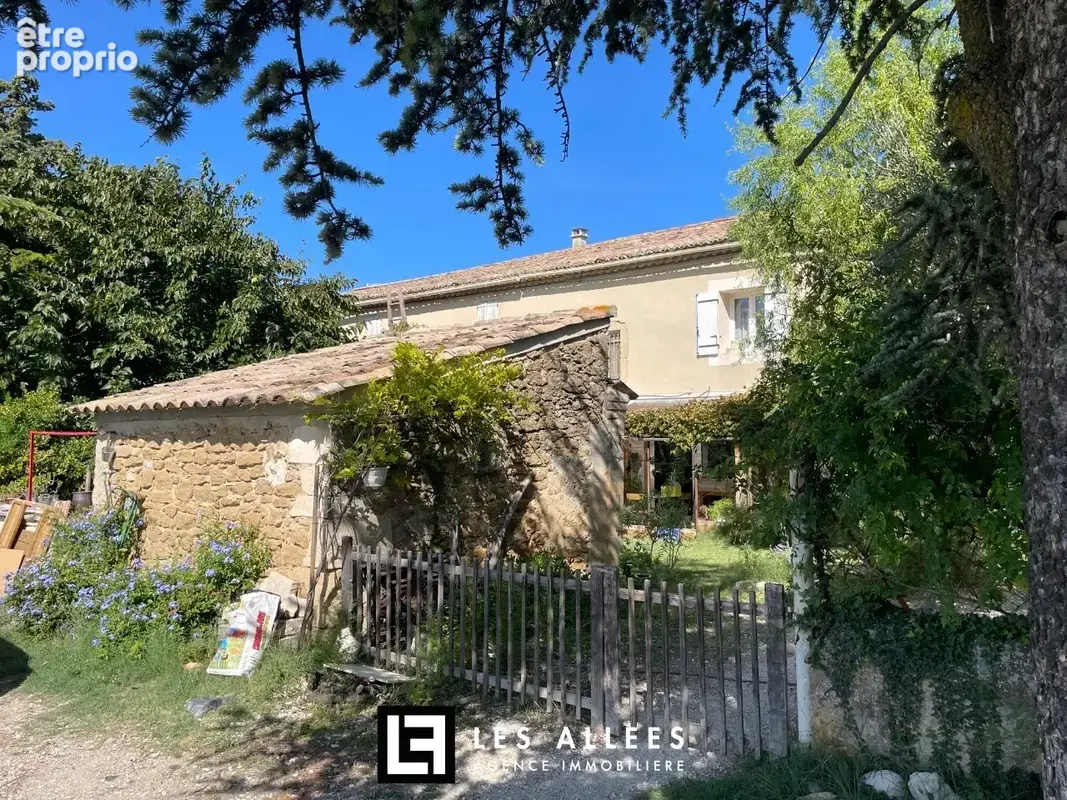 Maison 11 pièces 277 m² à vendre à Grillon (84600) - photo 3
