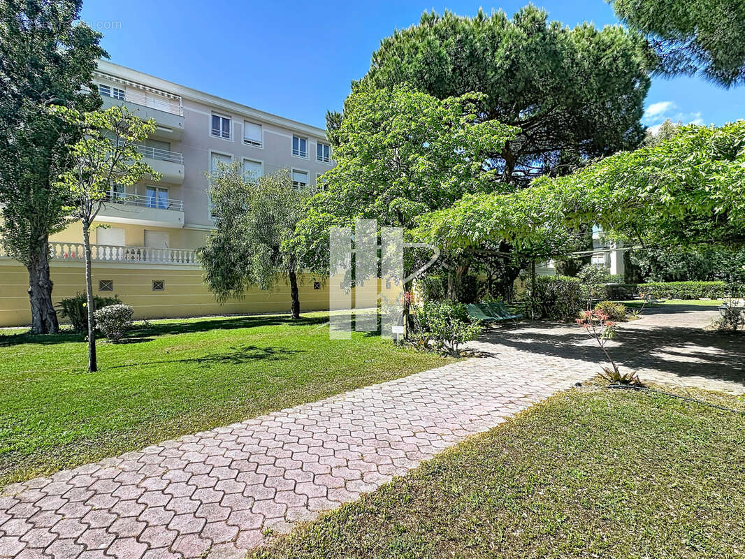 Appartement à FREJUS