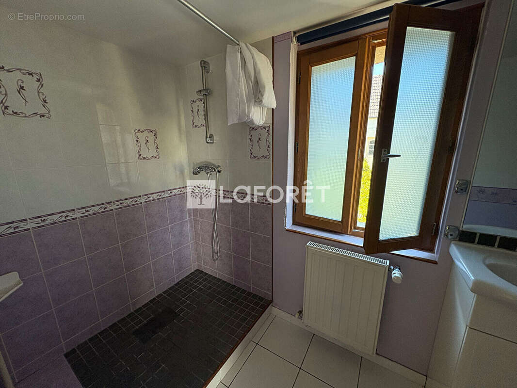 Maison à GAILLON-SUR-MONTCIENT