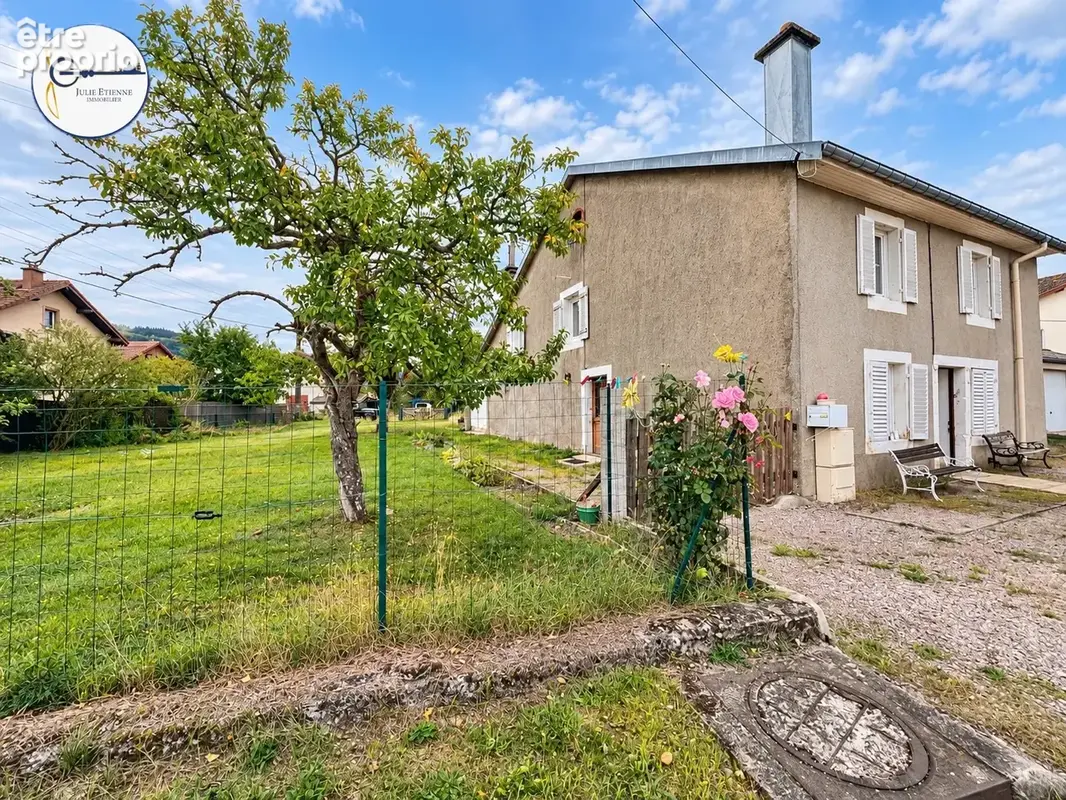 Maison - 145 m2 - 7 pièces - photo 1