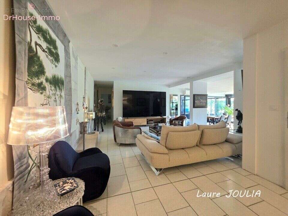 Appartement 179 m² à Saint-Martin-De-Seignanx  - photo 28