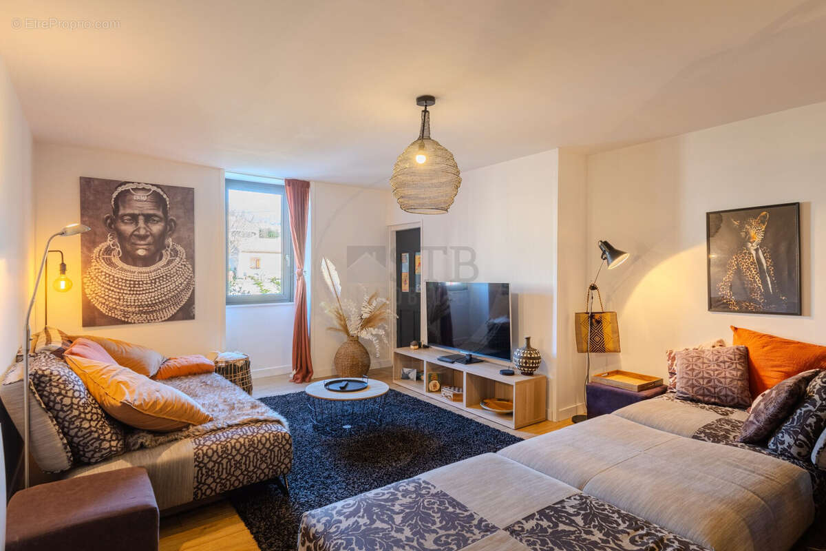 Maison à SAINT-JULIEN-EN-SAINT-ALBAN