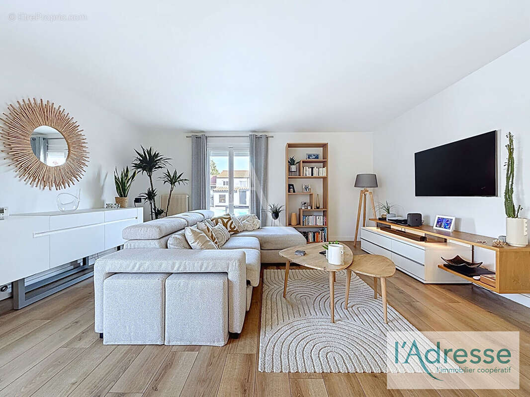 Maison à CASTELGINEST