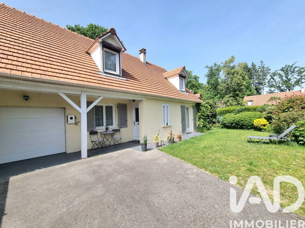 Photo 1 - Maison à LAMORLAYE