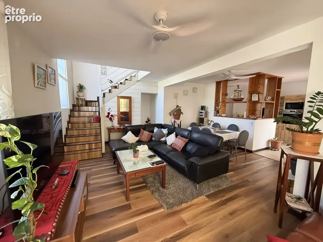 À VENDRE   Belle maison familiale idéalement située au Port - photo 4